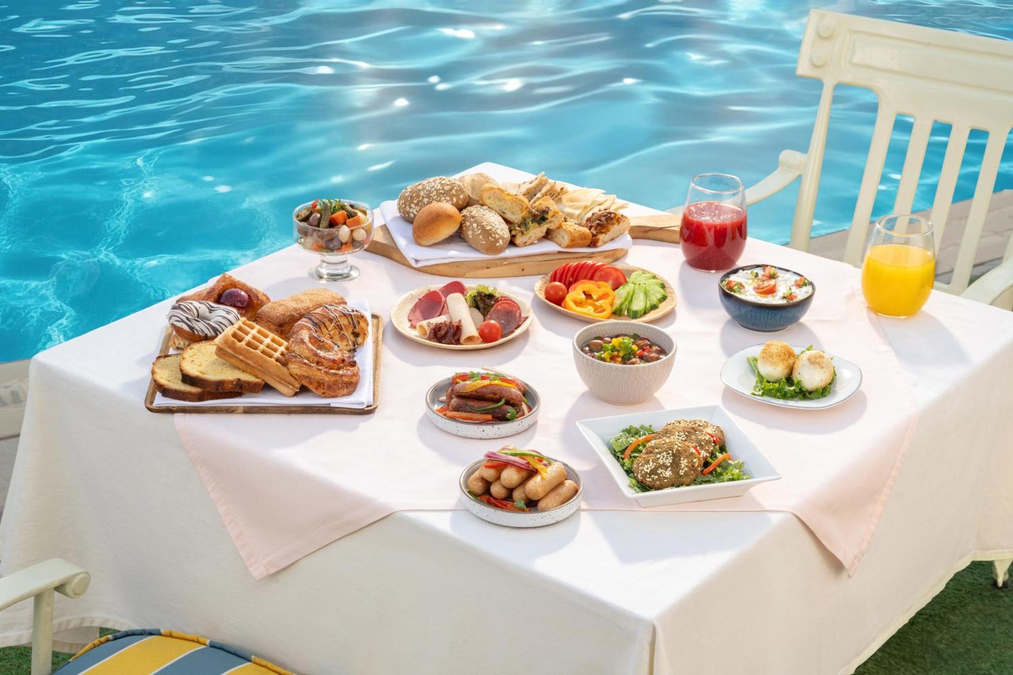 Jaz Pyramids Hotel 4*